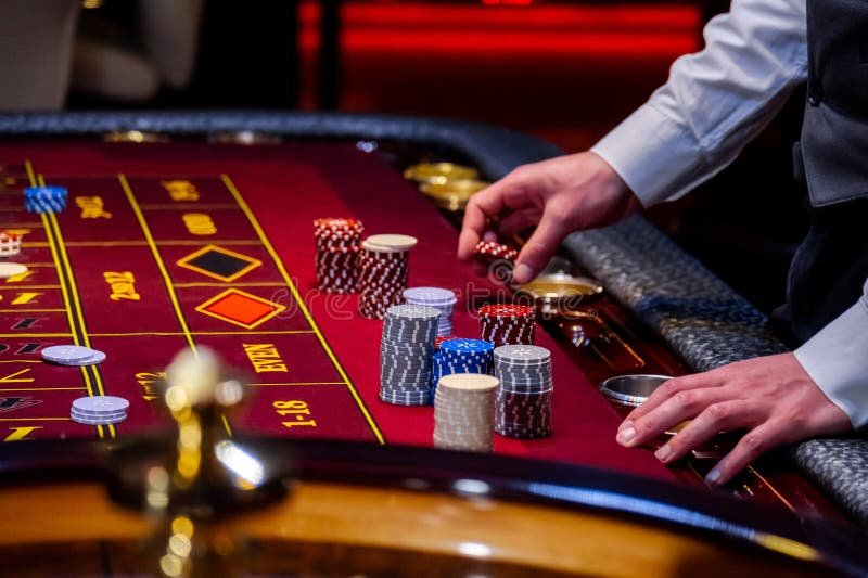 Bàn Roulette trực tuyến với nhiều người chơi Việt tham gia tại nk8